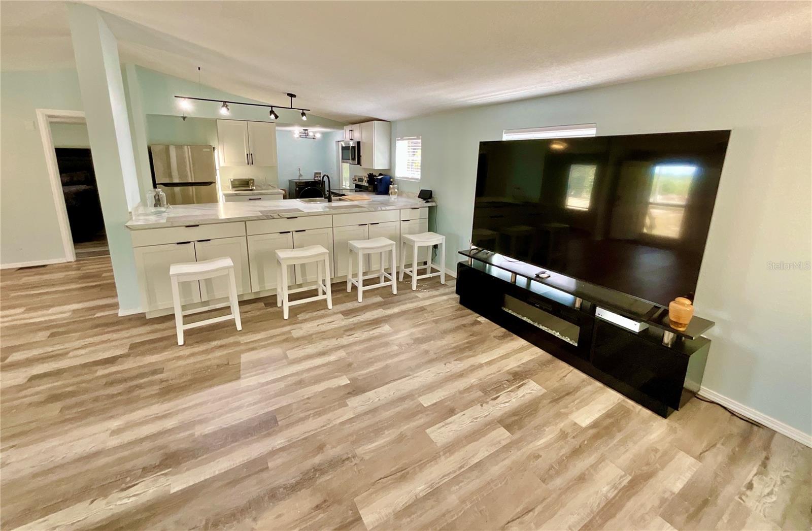 Image 35 of 64 For 175 Whirlwind Loop