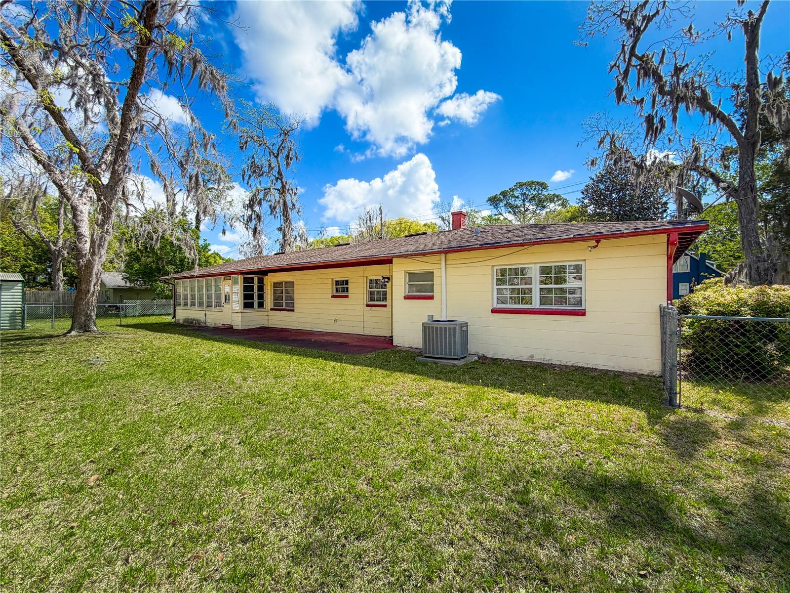 Image 12 of 44 For 615 Church Street