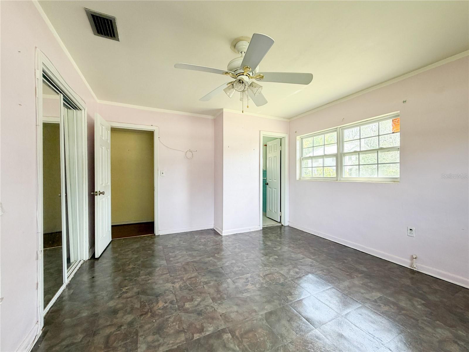 Image 28 of 44 For 615 Church Street