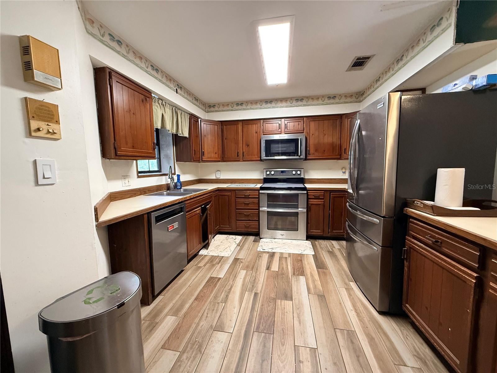 Image 12 of 25 For 6021 57th Way