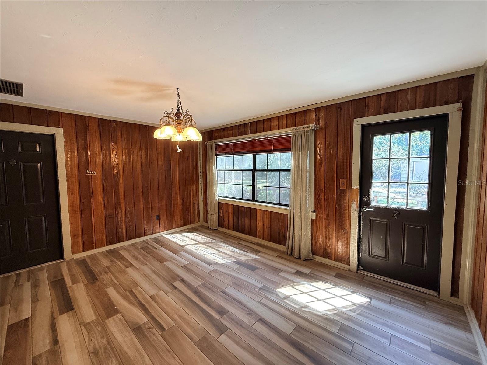 Image 18 of 25 For 6021 57th Way