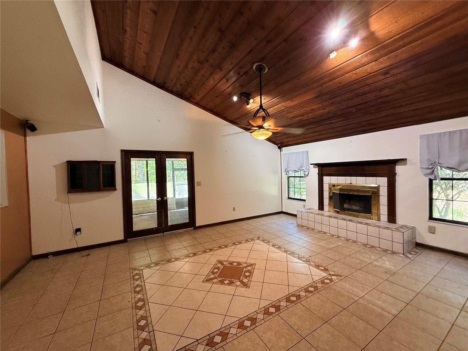 Image 2 of 25 For 6021 57th Way