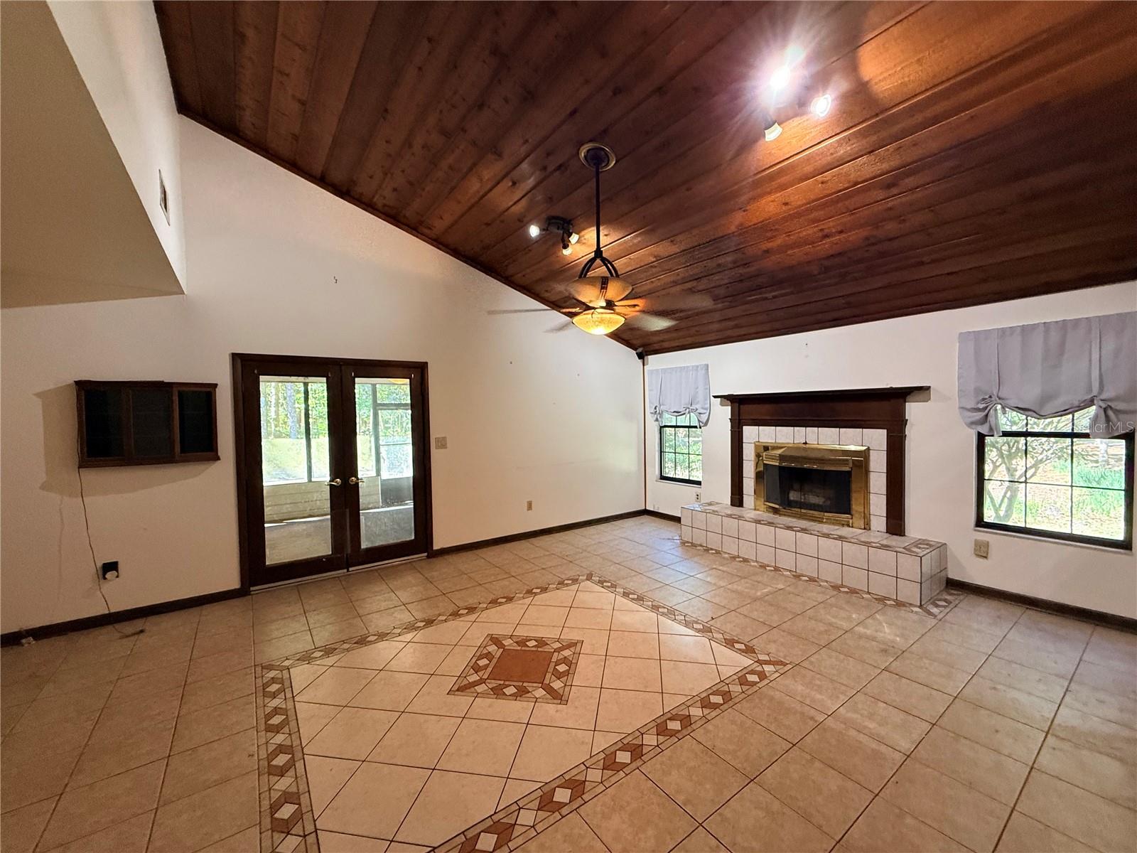 Image 3 of 25 For 6021 57th Way