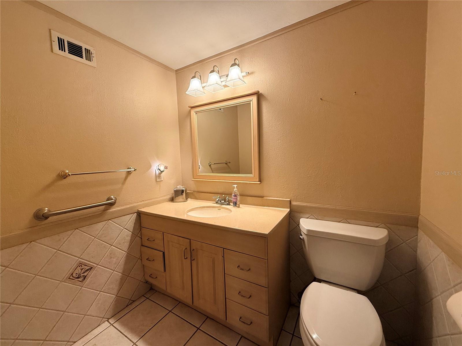 Image 6 of 25 For 6021 57th Way