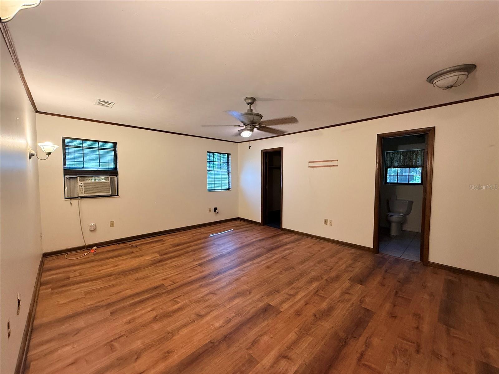 Image 8 of 25 For 6021 57th Way