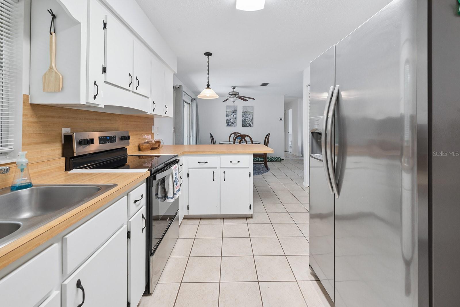 Image 13 of 30 For 102 Swans Nest Circle