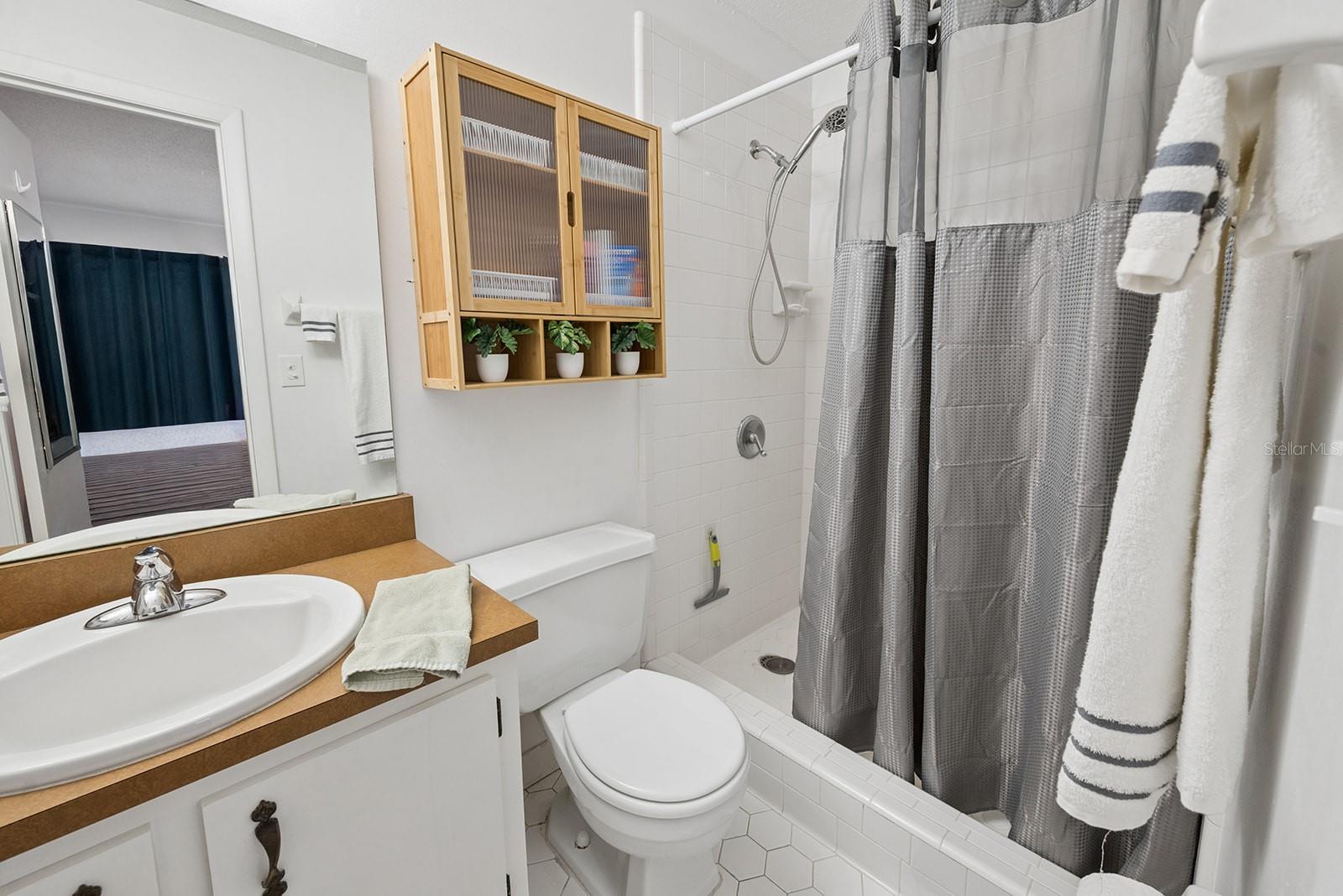 Image 18 of 30 For 102 Swans Nest Circle