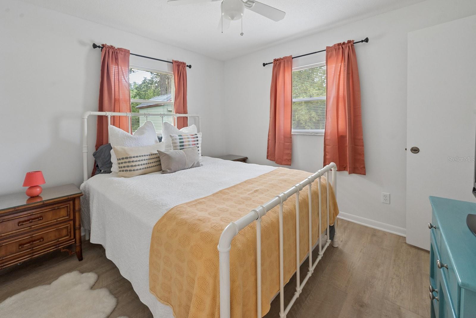 Image 19 of 30 For 102 Swans Nest Circle