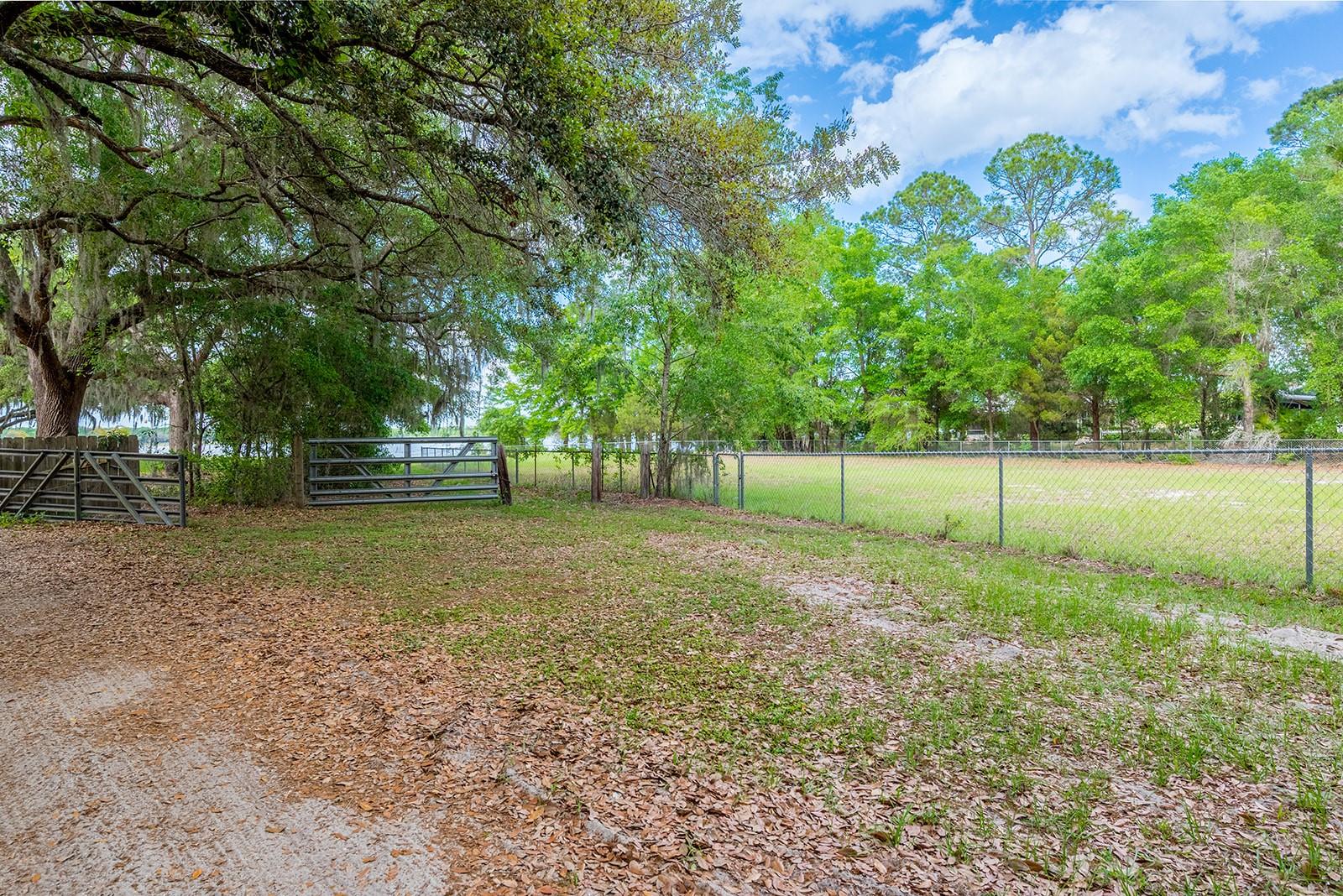 Image 28 of 30 For 102 Swans Nest Circle