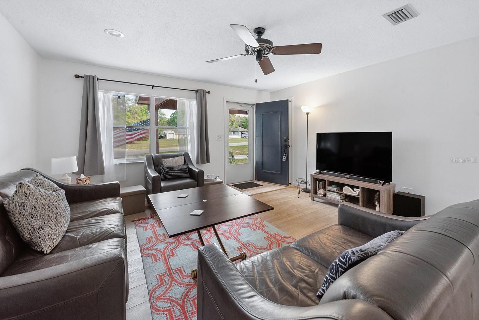 Image 7 of 30 For 102 Swans Nest Circle