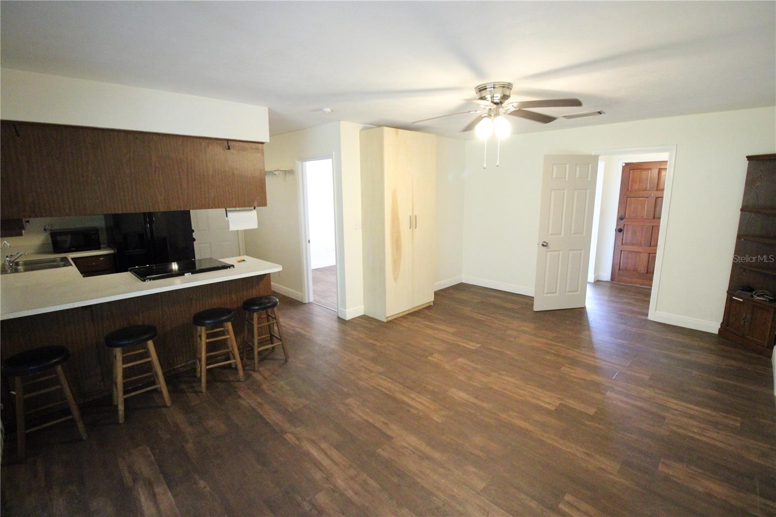 Image 3 of 16 For 4628 40th Terrace