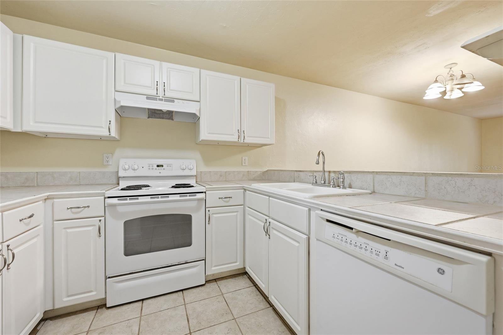 Image 21 of 22 For 85 16th Avenue F301