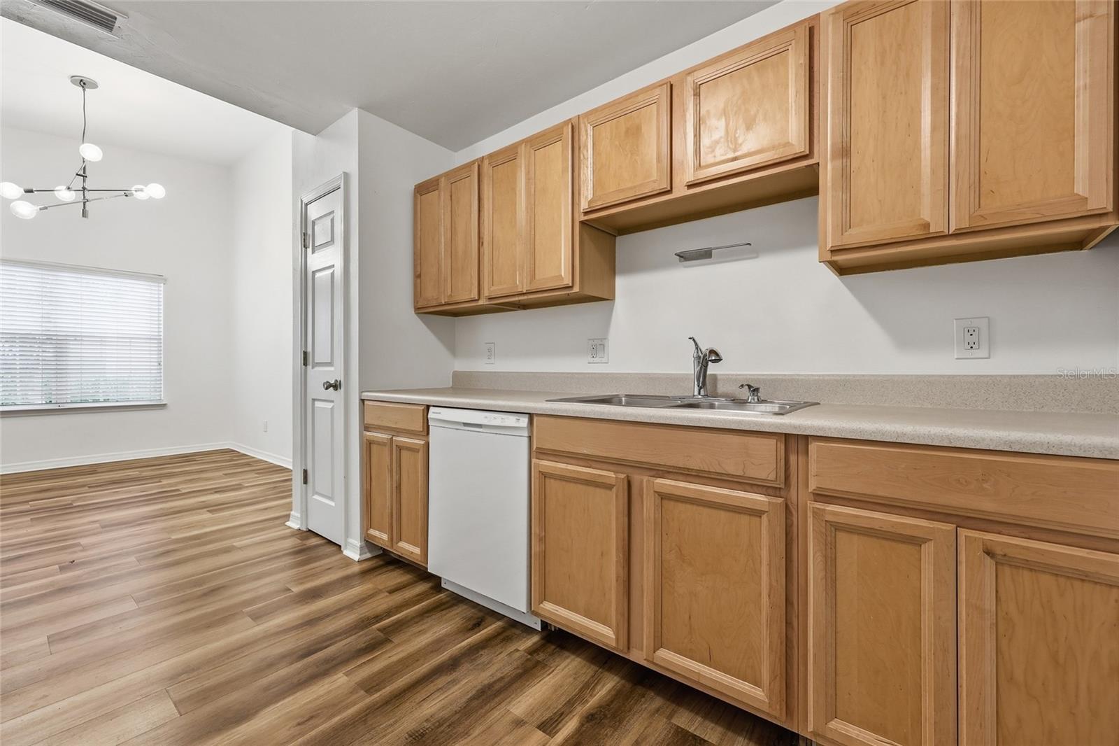 Image 6 of 18 For 10718 65th Way