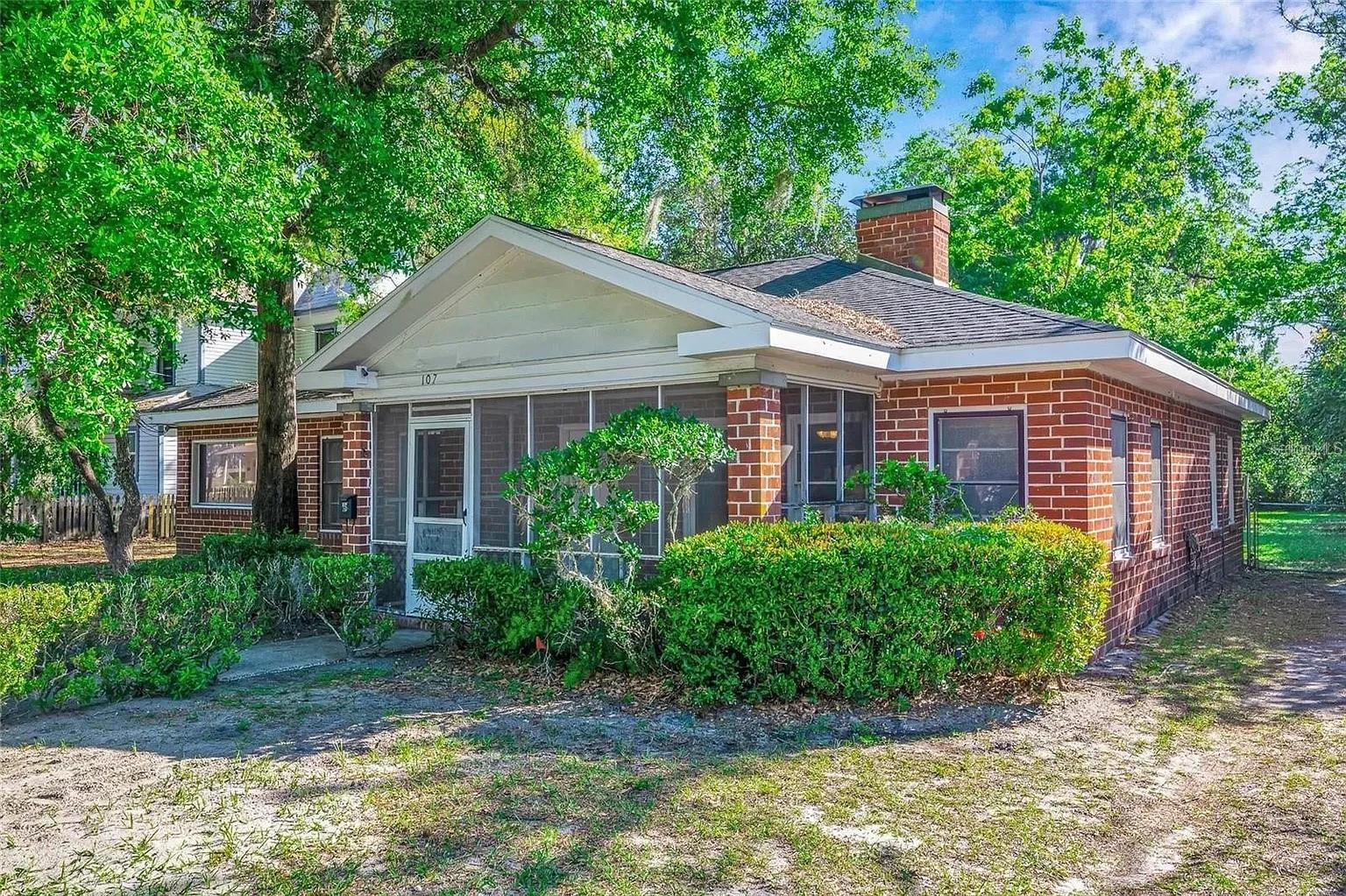 Listing Details for 107 9th Street, GAINESVILLE, FL 32601