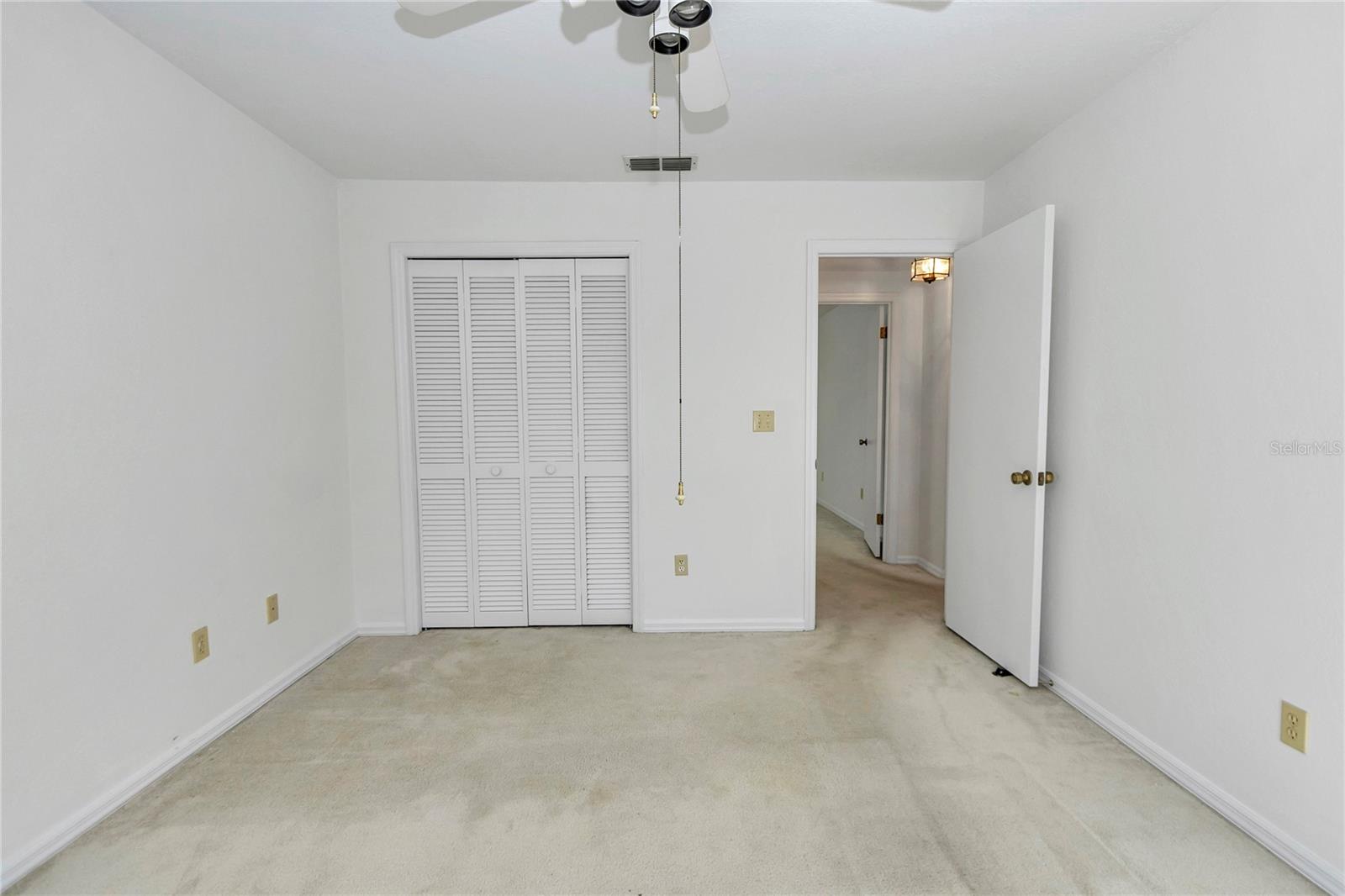 Image 22 of 54 For 8160 53rd Court