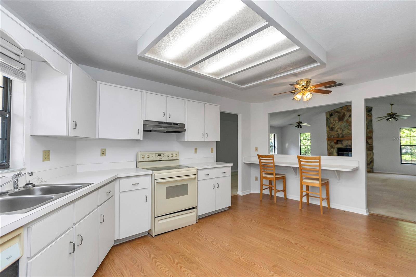 Image 30 of 54 For 8160 53rd Court