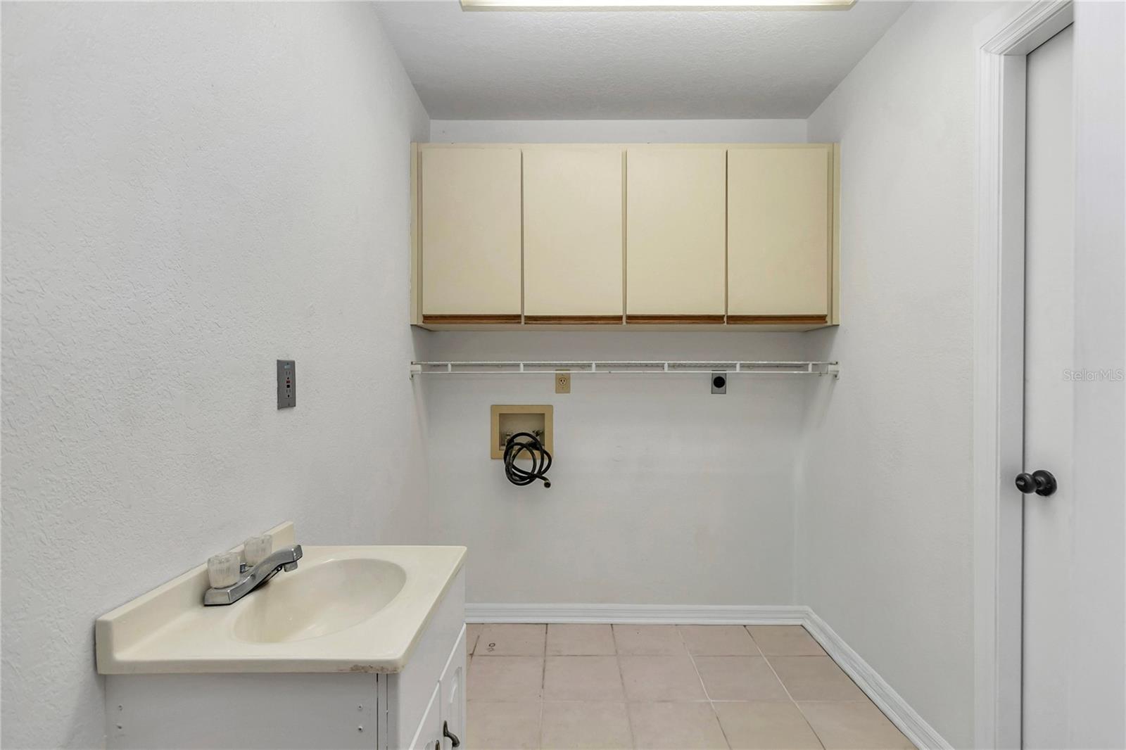 Image 31 of 54 For 8160 53rd Court