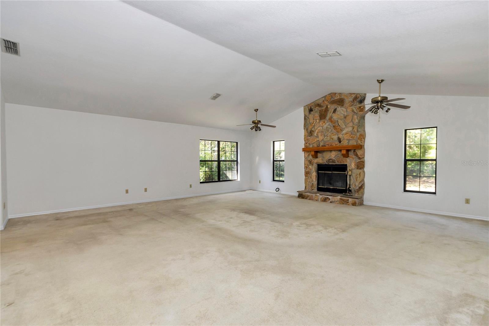 Image 33 of 54 For 8160 53rd Court