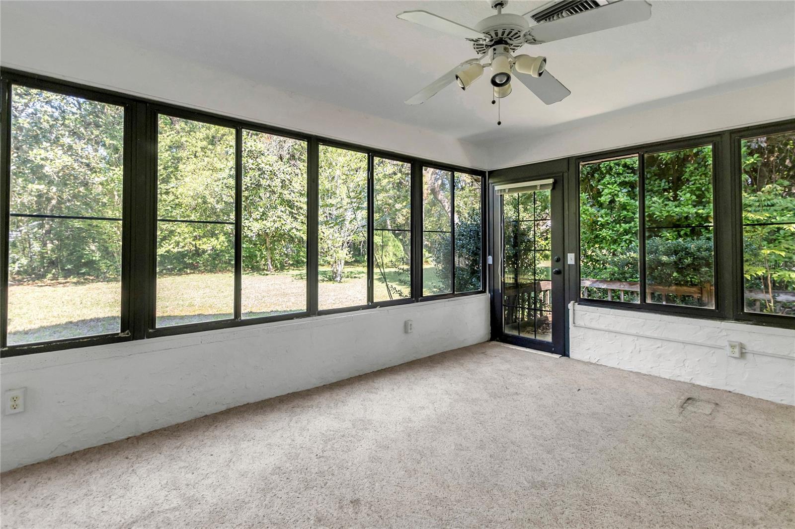 Image 45 of 54 For 8160 53rd Court