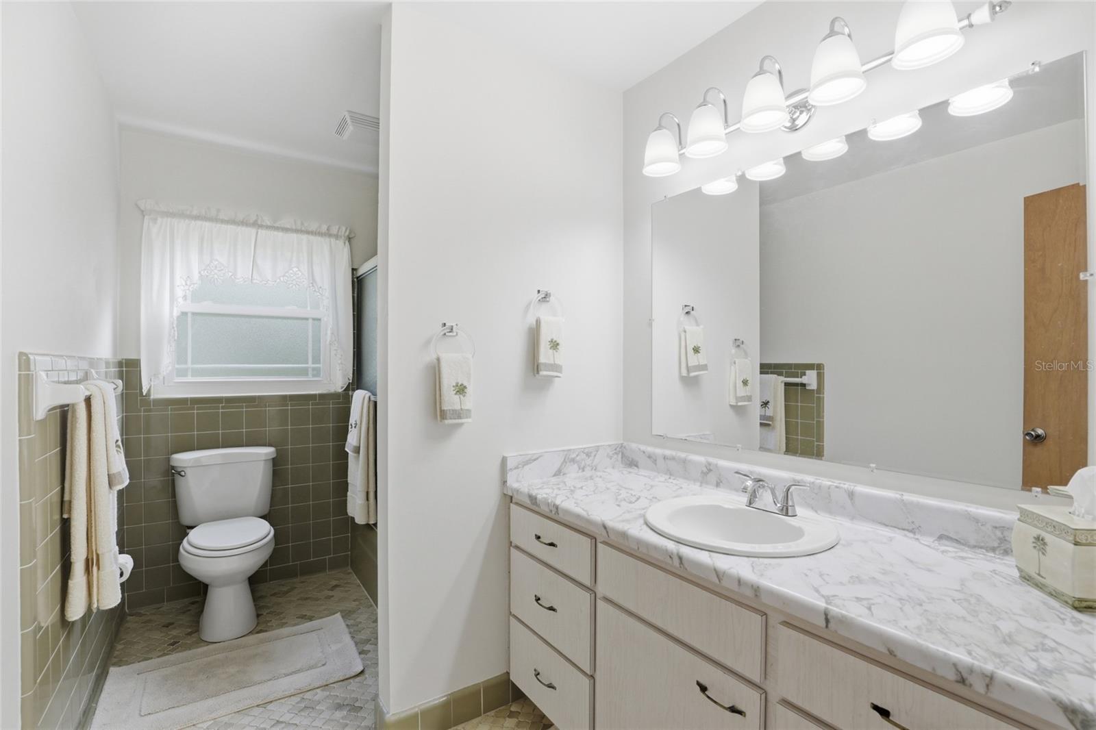 Image 29 of 60 For 2921 30th Terrace