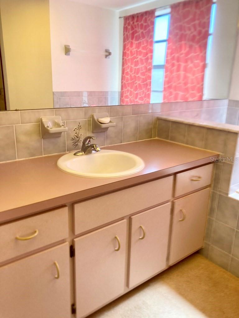 Image 14 of 28 For 2433 Waterfall Drive