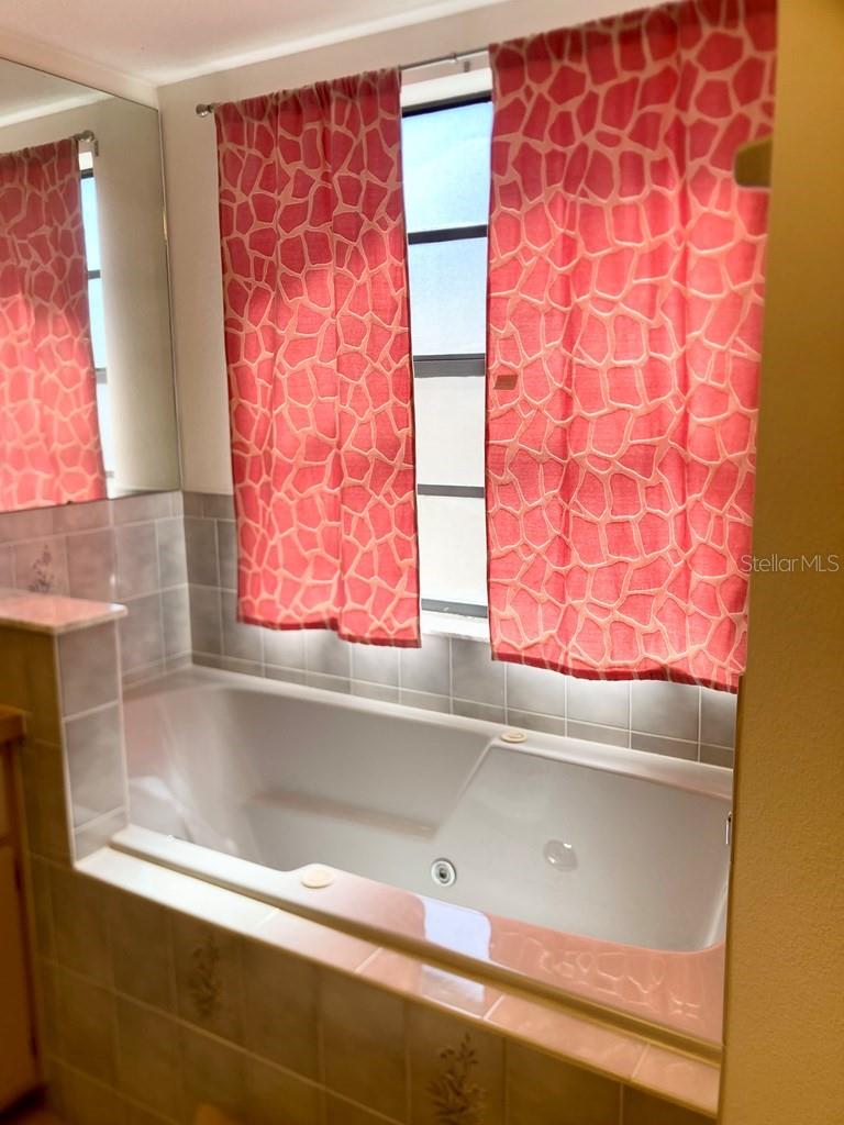 Image 15 of 28 For 2433 Waterfall Drive