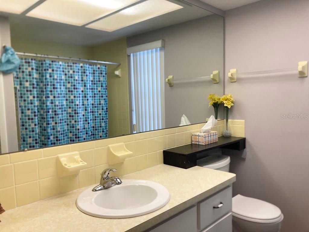 Image 17 of 28 For 2433 Waterfall Drive