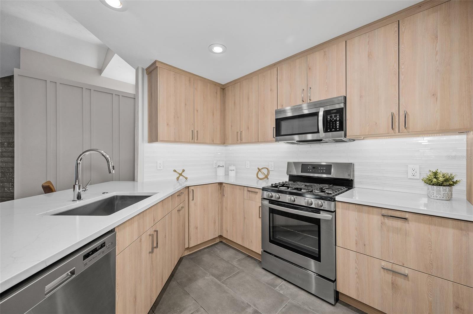 Image 12 of 42 For 9821 34th Road