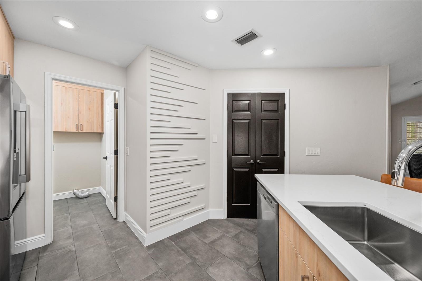 Image 13 of 42 For 9821 34th Road