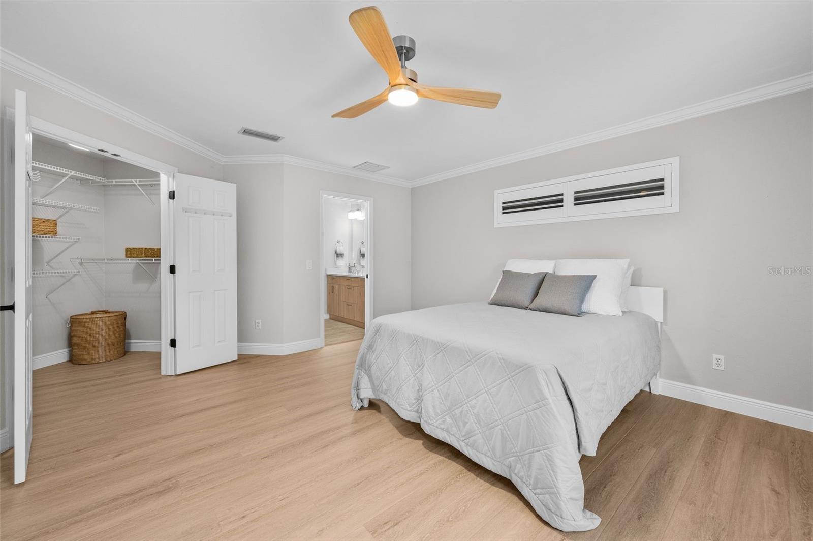 Image 19 of 42 For 9821 34th Road