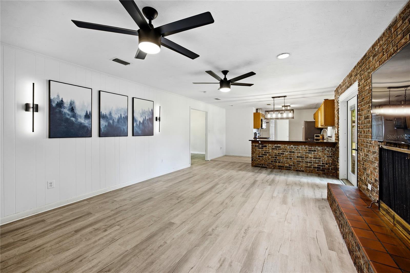 Image 18 of 58 For 3900 37th Place