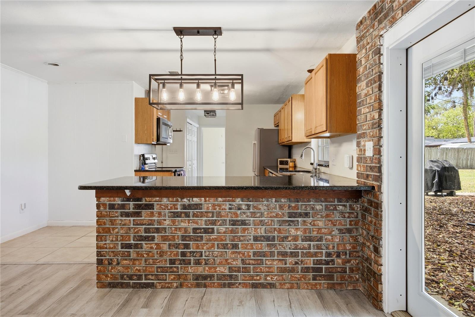 Image 21 of 58 For 3900 37th Place