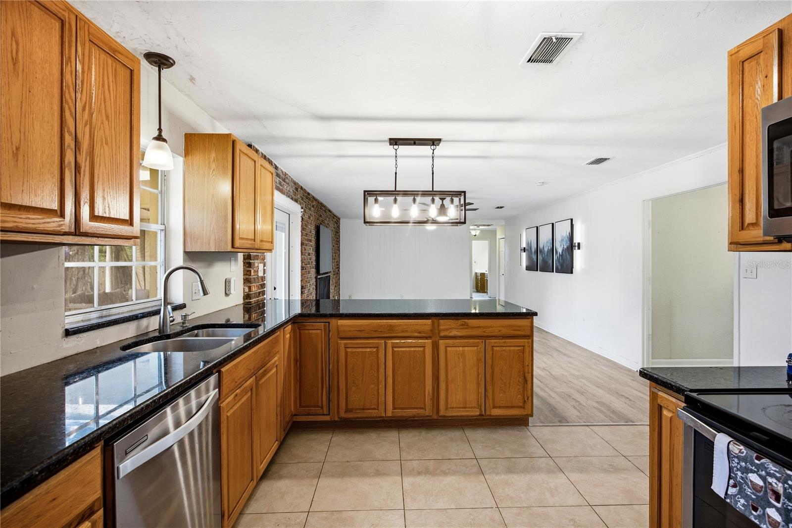 Image 23 of 58 For 3900 37th Place