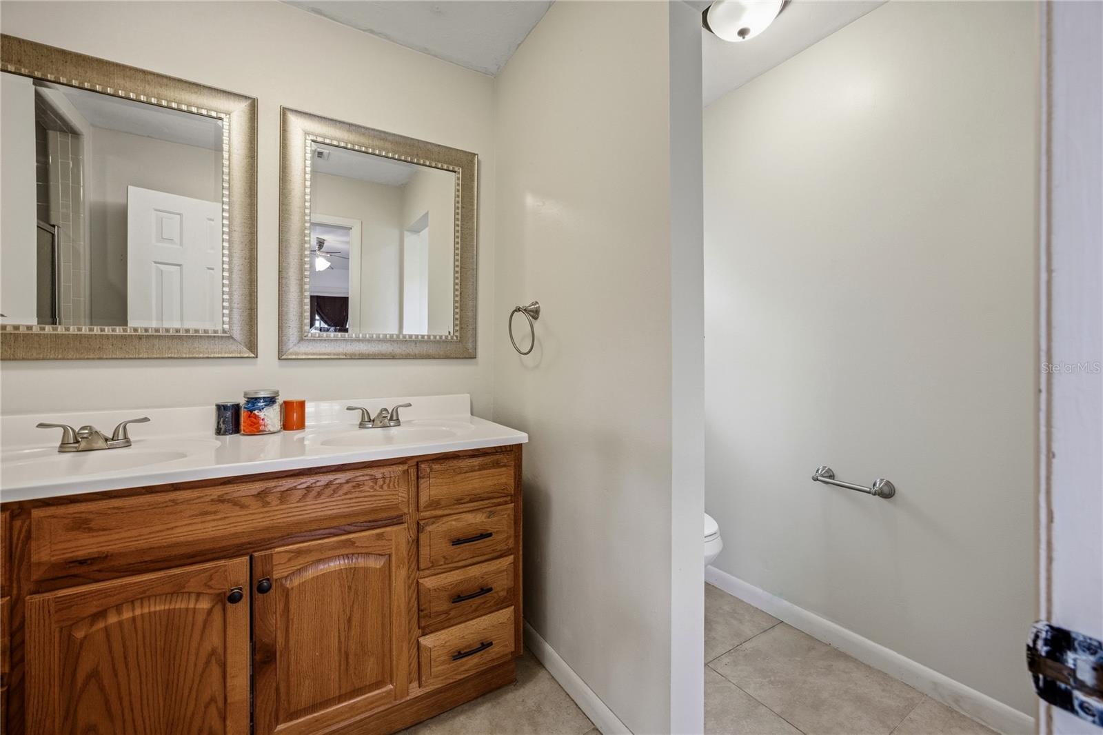 Image 29 of 58 For 3900 37th Place