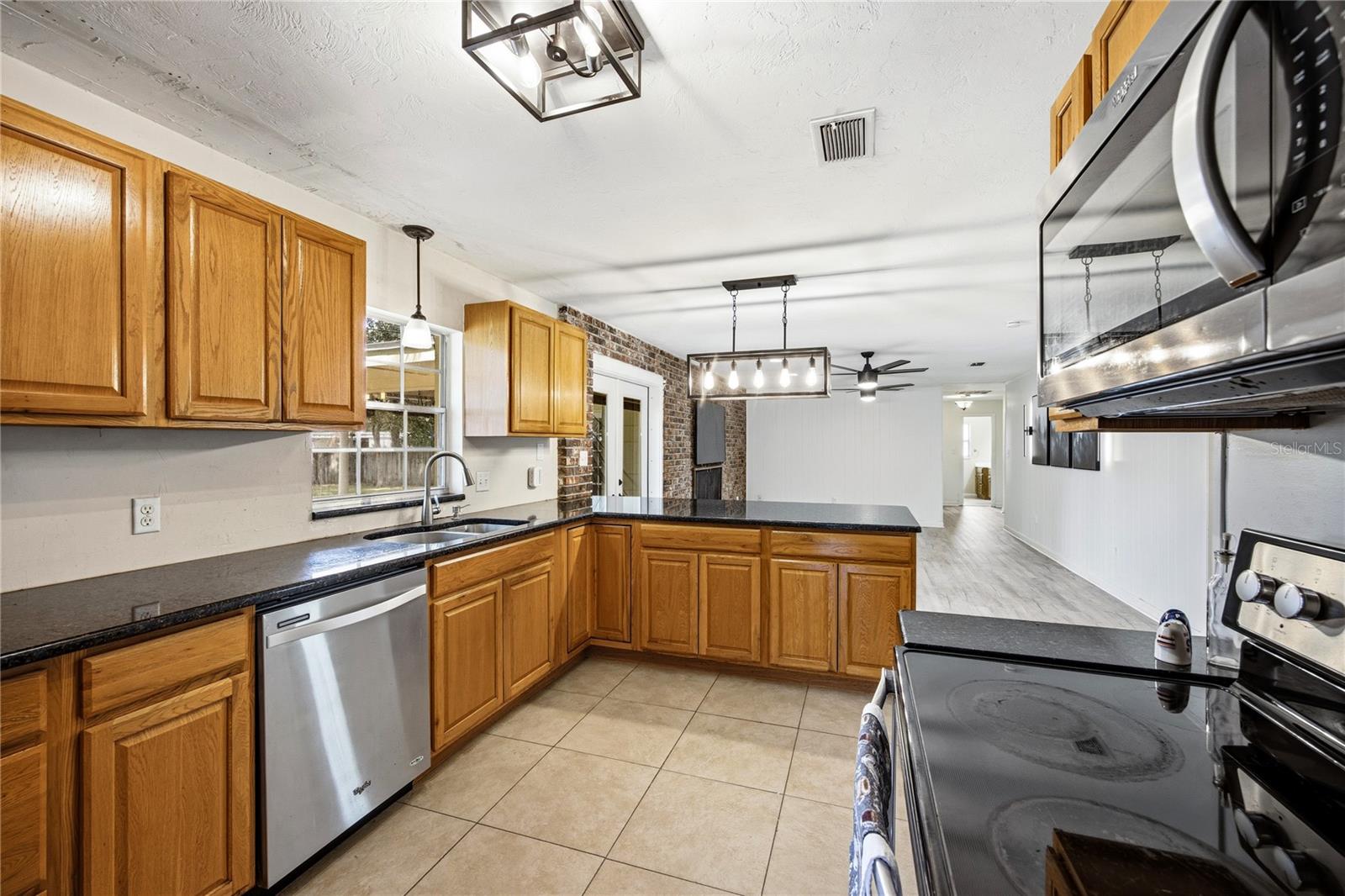 Image 3 of 58 For 3900 37th Place