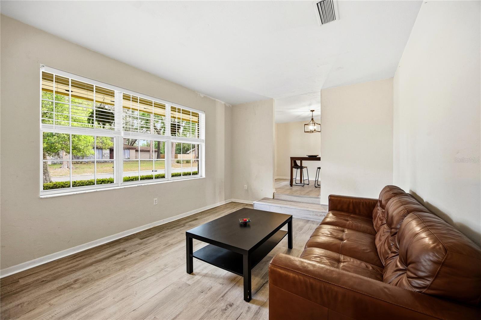 Image 4 of 58 For 3900 37th Place