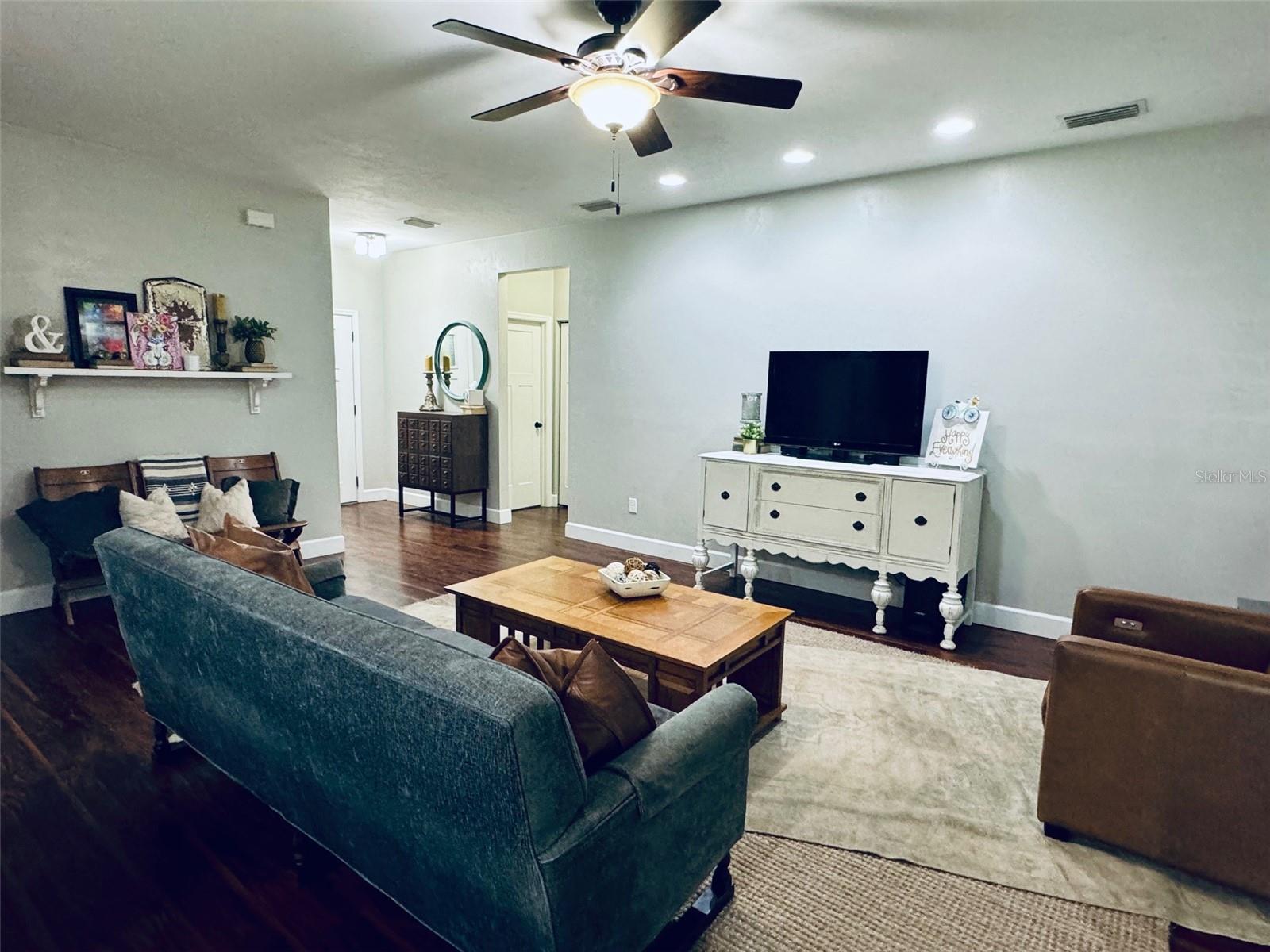 Image 12 of 58 For 16686 194th Terrace