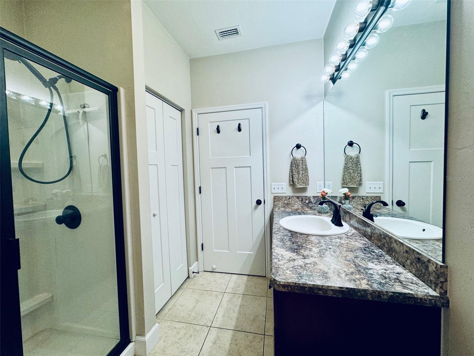 Image 8 of 58 For 16686 194th Terrace