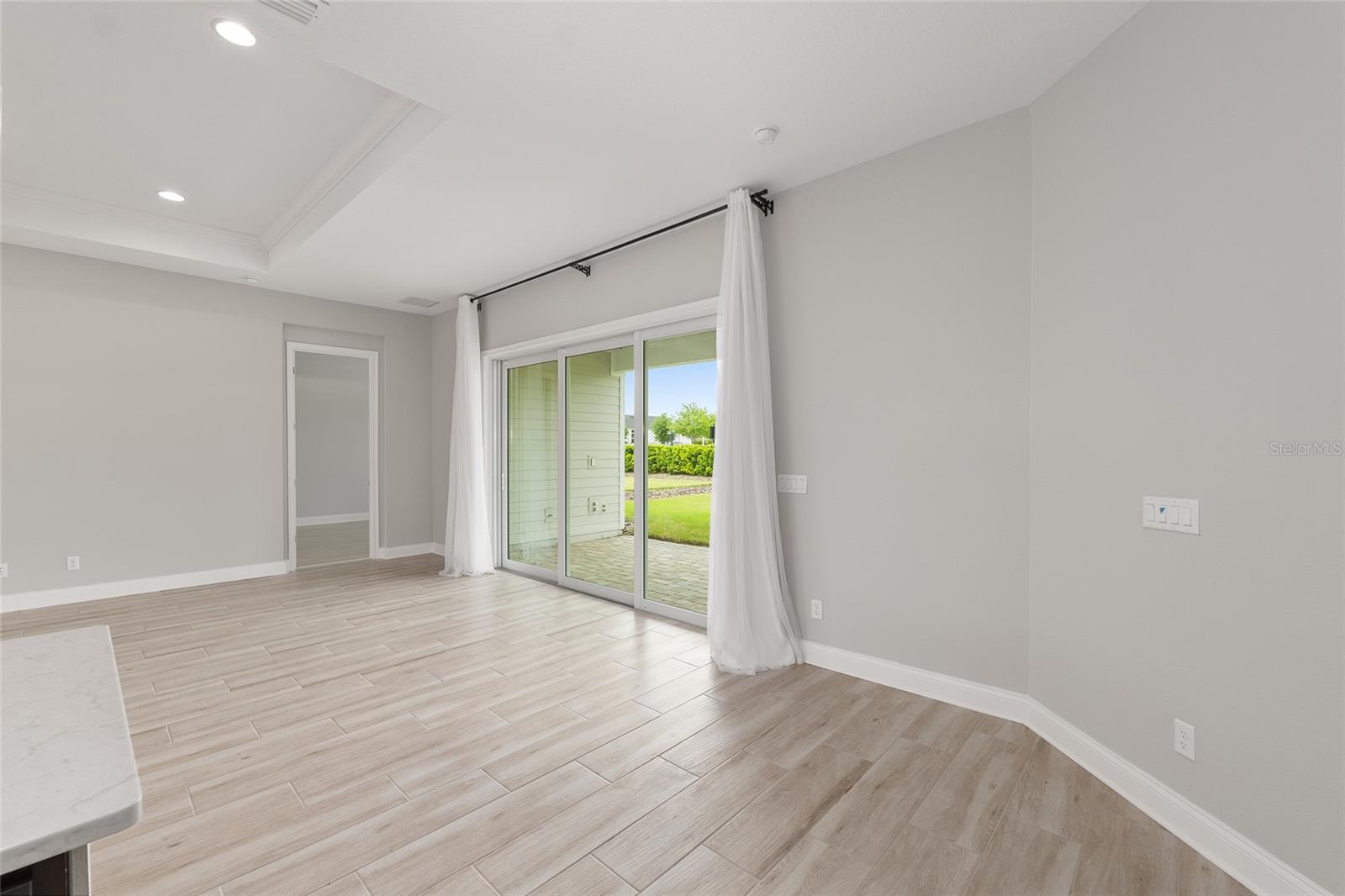 Image 19 of 53 For 12048 35th Place