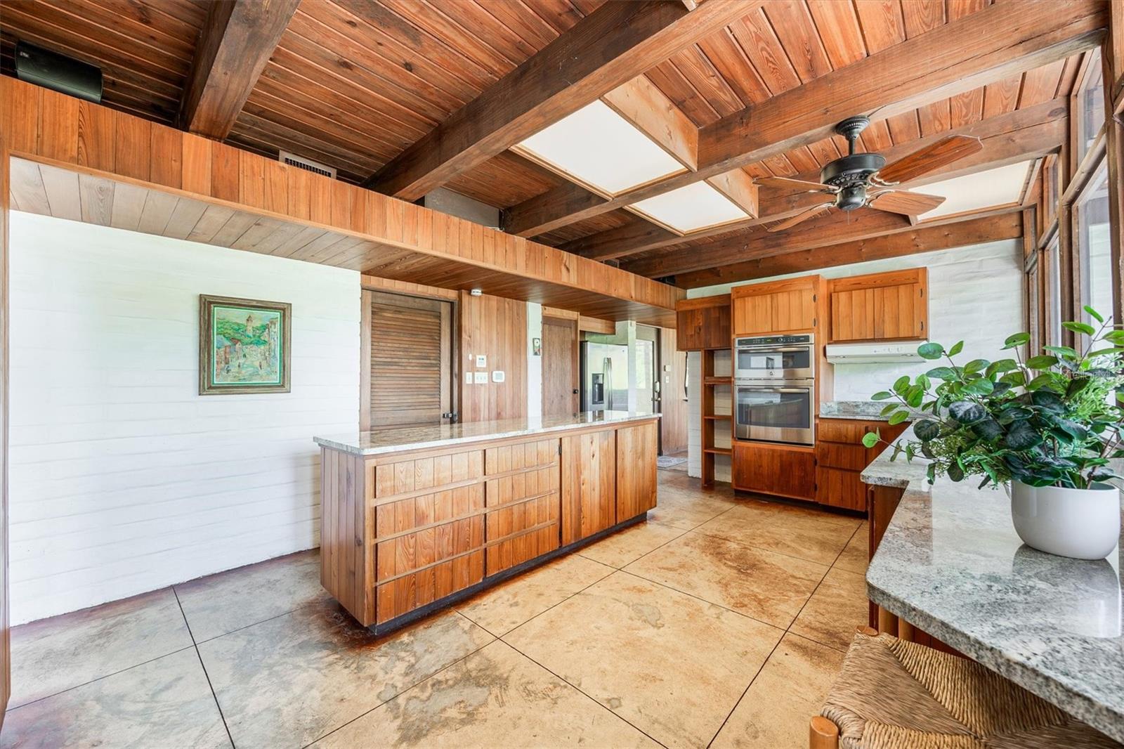 Image 19 of 93 For 6424 26th Pl