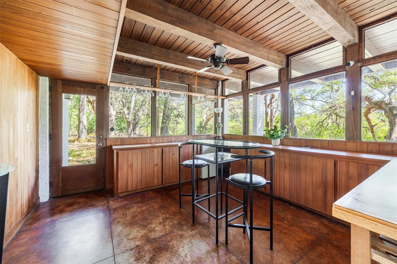 Image 28 of 93 For 6424 26th Pl