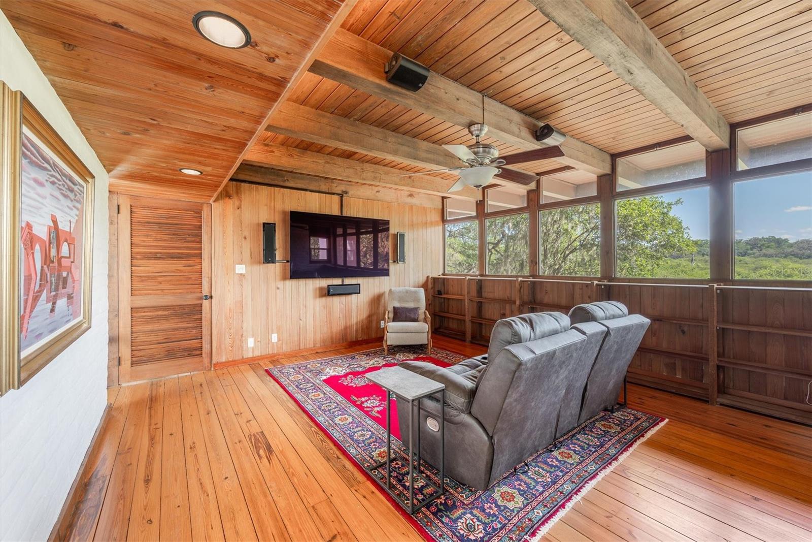 Image 43 of 93 For 6424 26th Pl