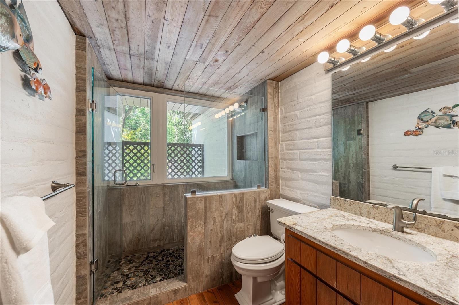 Image 48 of 93 For 6424 26th Pl