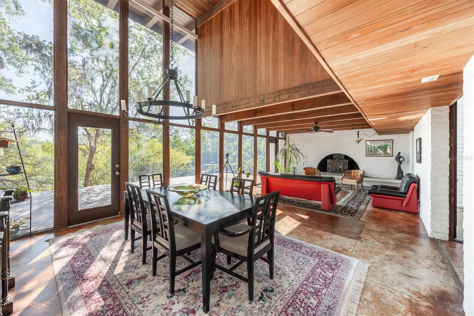 Image 5 of 93 For 6424 26th Pl