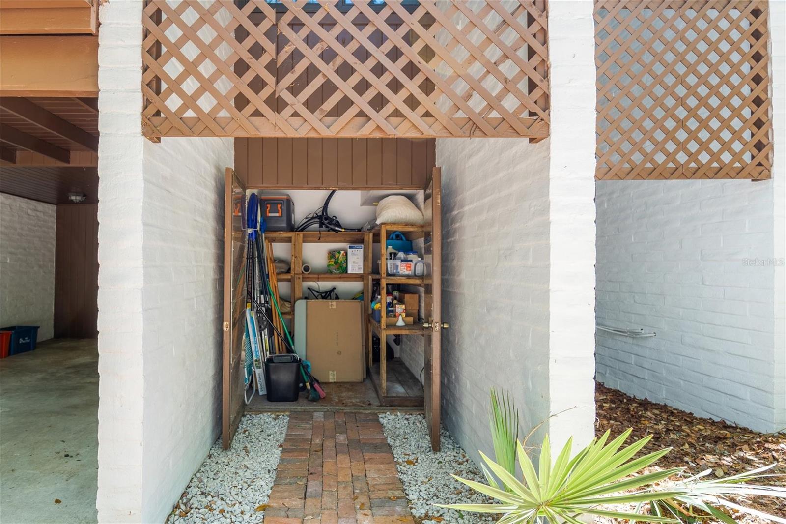 Image 67 of 93 For 6424 26th Pl