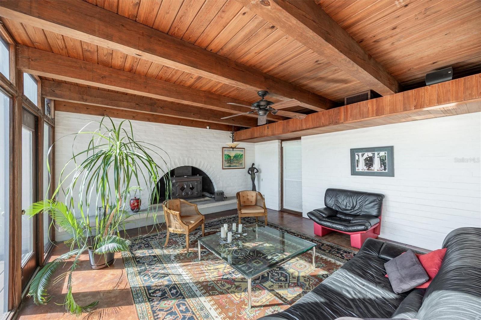 Image 7 of 93 For 6424 26th Pl