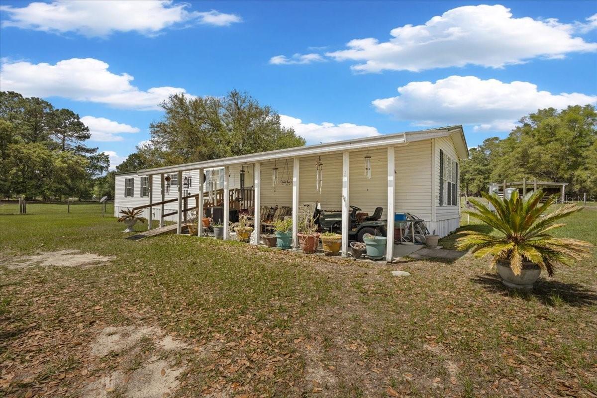 Image 22 of 40 For 187 Loxley Glen