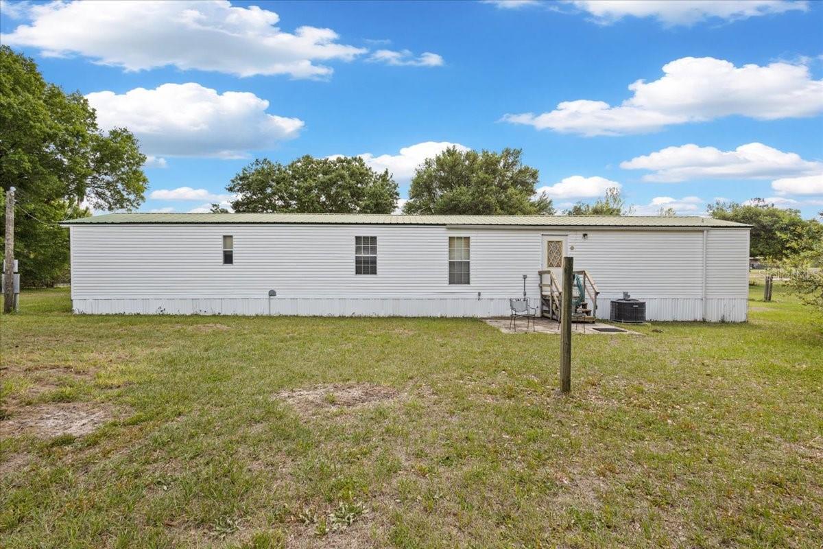 Image 25 of 40 For 187 Loxley Glen