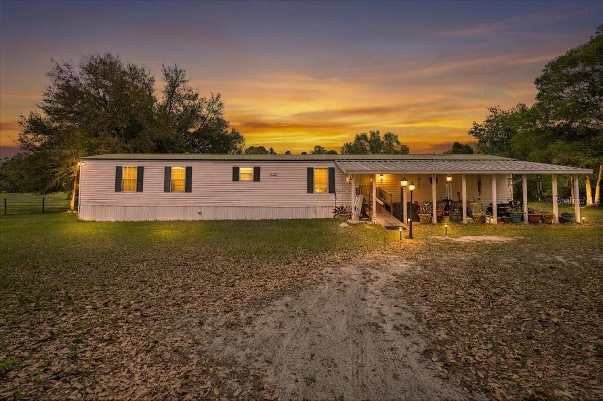 Image 26 of 40 For 187 Loxley Glen