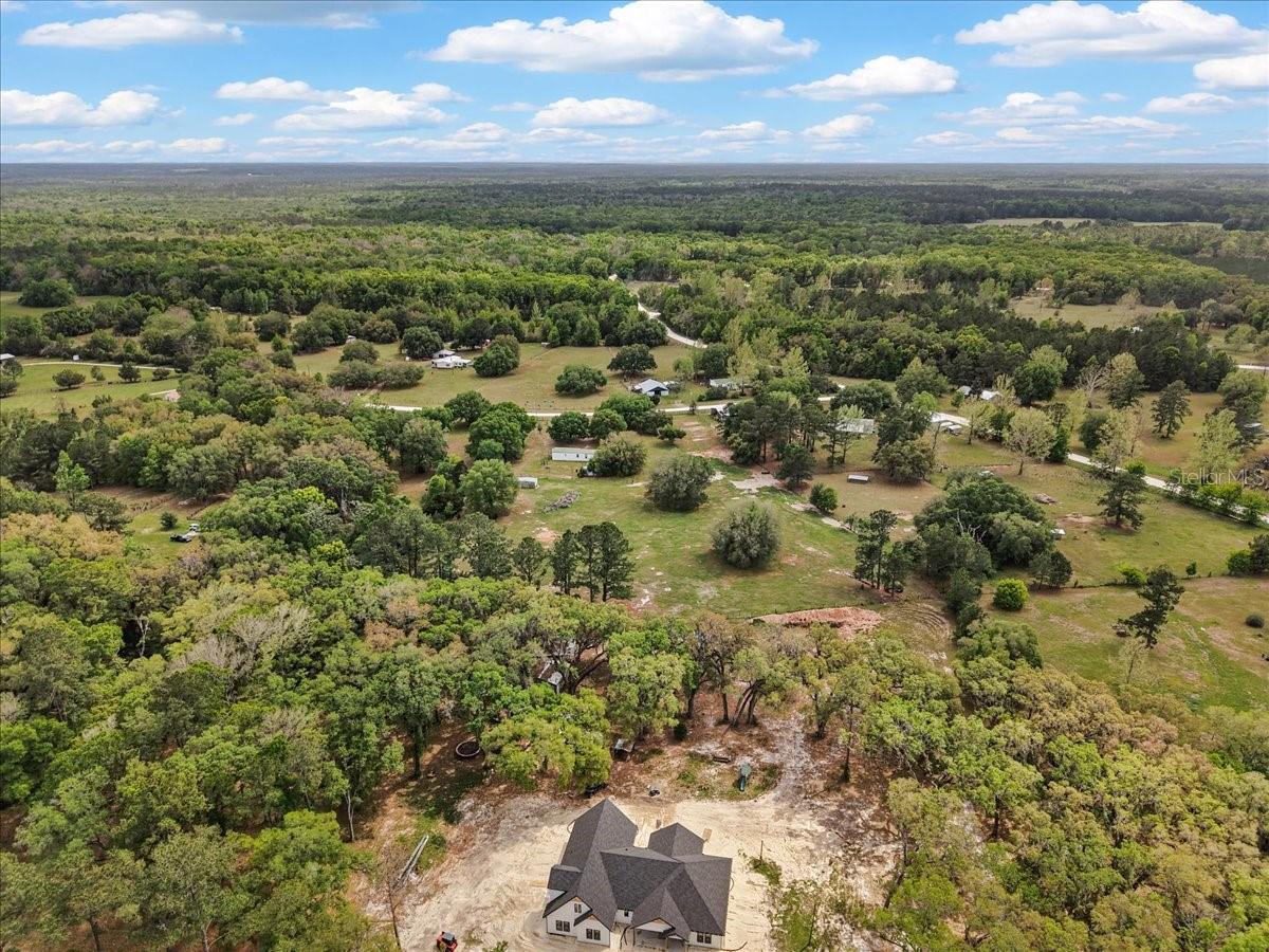 Image 35 of 40 For 187 Loxley Glen